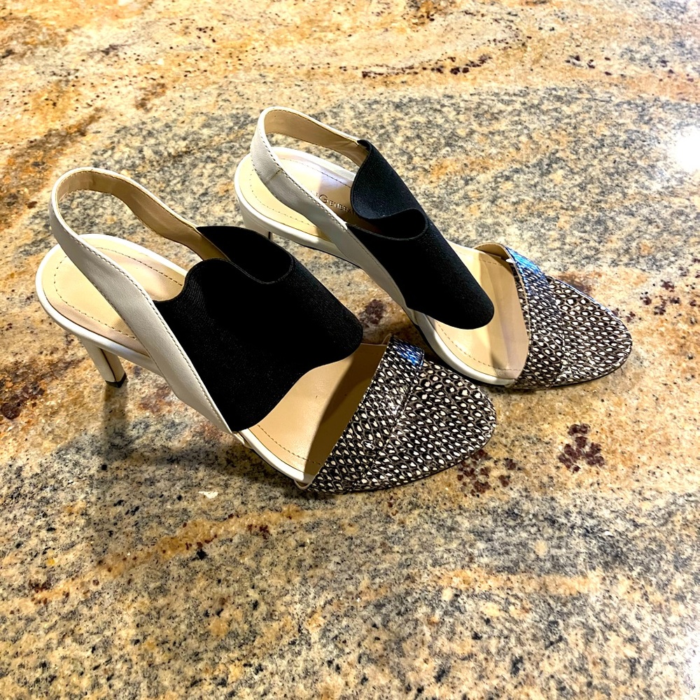 Women classic high heels